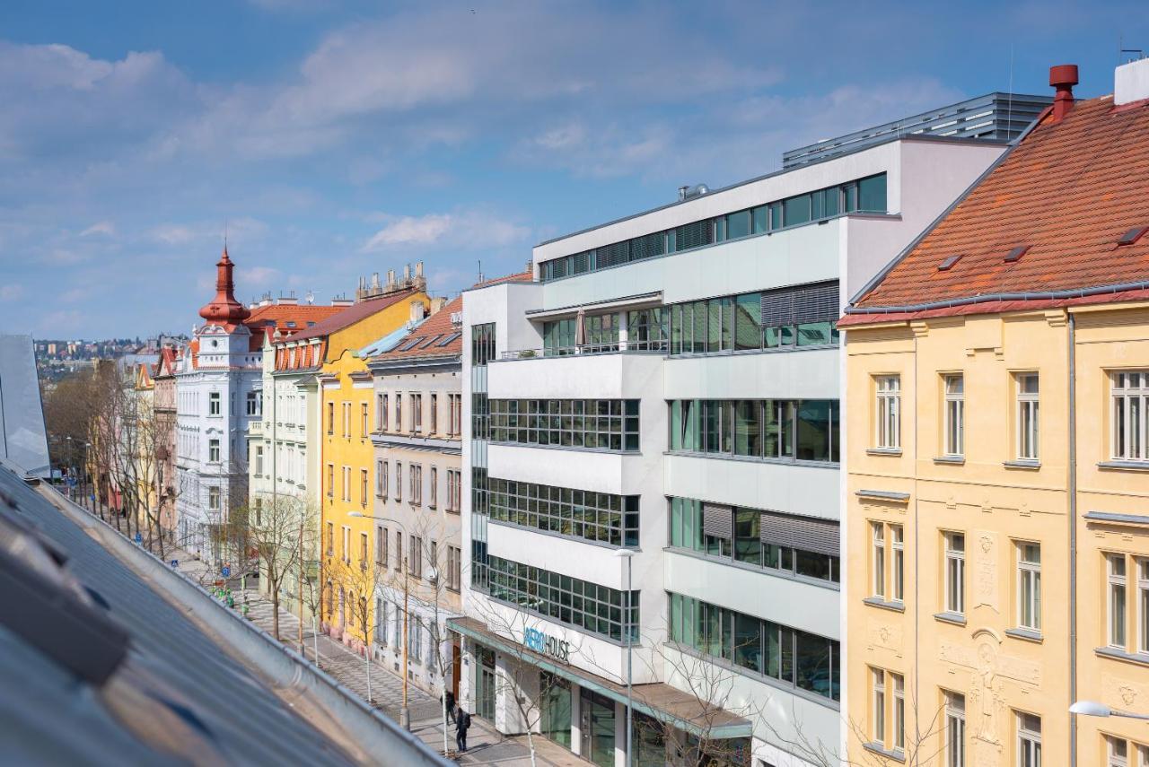 Apartment With Balcony And Parking Near The Prague Museum Exterior foto