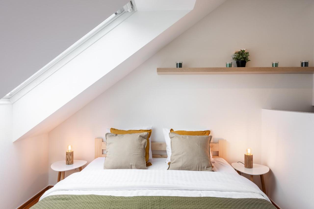 Apartment With Balcony And Parking Near The Prague Museum Exterior foto